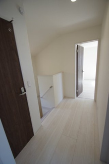 【内観：施工例】 | 【仲介手数料無料！！】稲城市若葉台1丁目　新築戸建て（全9区画）7号棟 5880万円 | 2階廊下