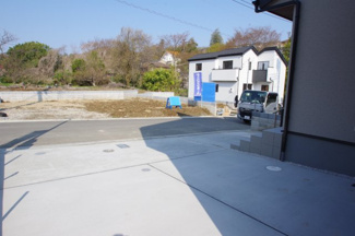 【外観：施工例】 | 【仲介手数料無料！！】稲城市若葉台1丁目　新築戸建て（全9区画）7号棟 5880万円 | 宅配ボックス付き郵便受け