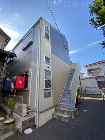 川崎市多摩区菅２丁目のアパート