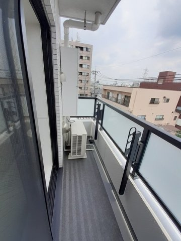 ル　コンフィーエ　サンカントのバルコニー|広々としたバルコニーです