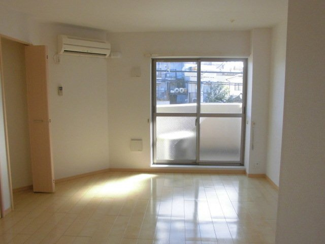 ひかりヒルズの居間・リビング|ゆったり過ごせるリビングです