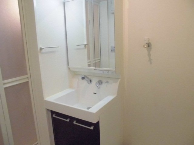 ひかりヒルズの洗面所|使いやすい洗面所です