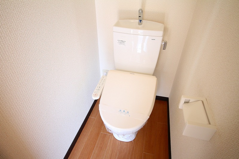 ＯＡＫ ＨＩＬＬＳのトイレ|温水洗浄便座あり