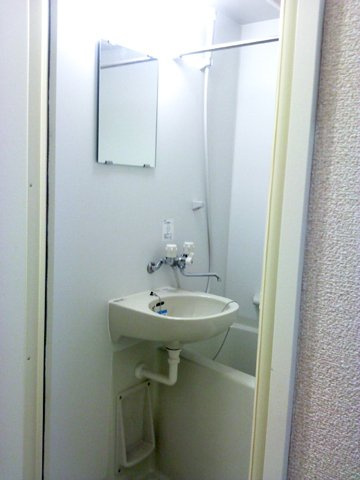 レオネクストココグランデ十条の浴室|ゆったり過ごせるお風呂です