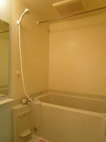 プリムローズＳ．Ｋの浴室|コンパクトで使いやすいお風呂です