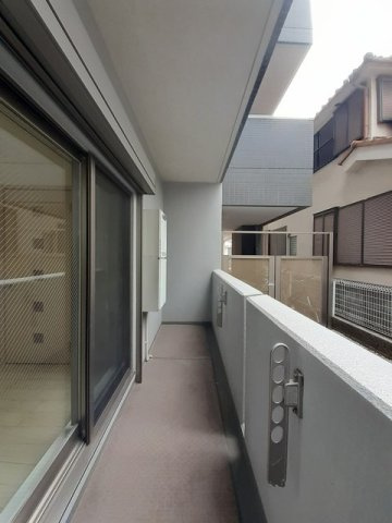 ハイツ・コスモスのバルコニー|広々としたバルコニーです