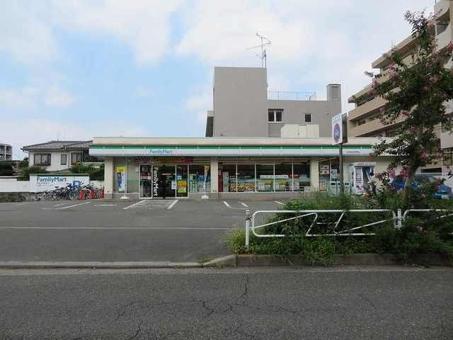 ハイツ・コスモスの周辺|ファミリーマートまで100m