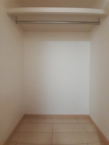 ハイツ・コスモスの収納|こまごまとしたものを収納できそうですね