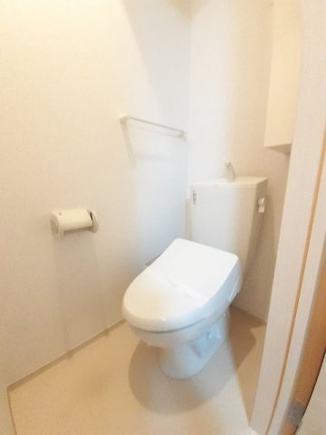 ユアーズ　ヒル　８のトイレ|ゆったりとした空間のトイレです