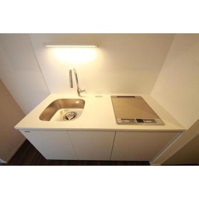 スクエアガーデン池袋の内装|明るい色調の室内です