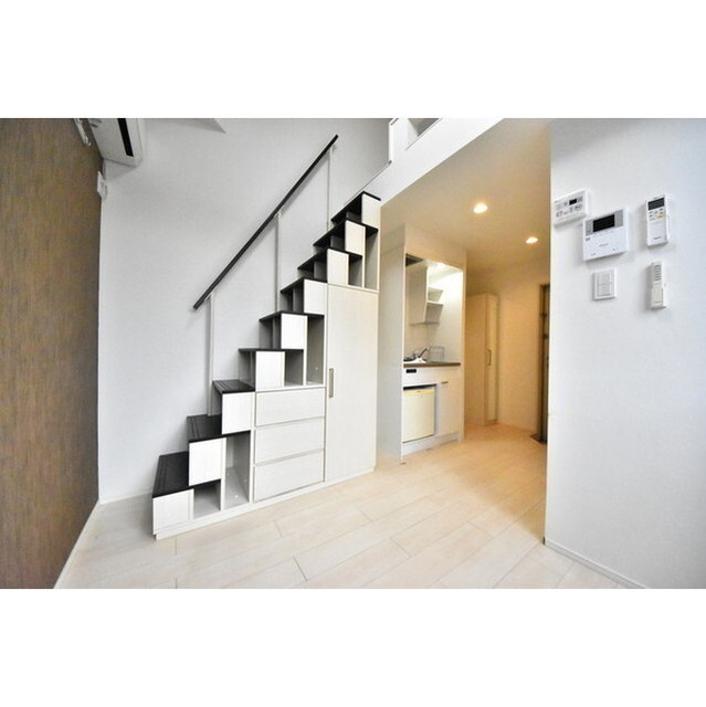 フリングホルニの内装|きれいな内装です