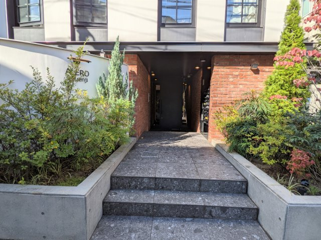 アレーロ高円寺のエントランス|エントランスです