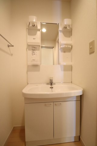 アイステージ恵比寿の洗面所|忙しい朝には欠かせない洗面所です