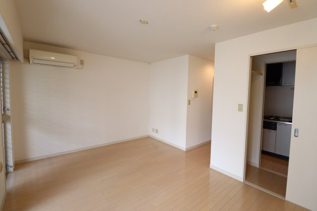 アイステージ恵比寿の居間・リビング|ゆったりとした居間です