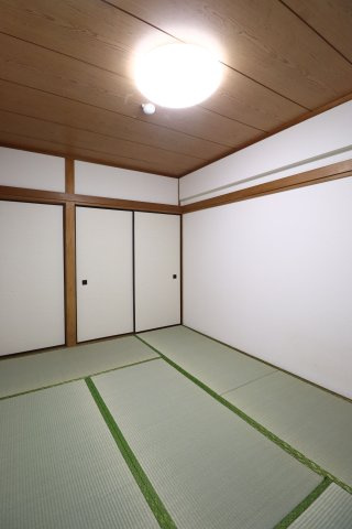 第二プロスパーハウスニムラの和室|来客時にも便利な和室付き