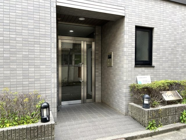 ドミールＭ´Ｓのエントランス|毎日通るエントランスはこのようになっています