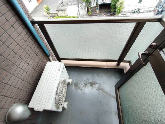 スクエア尾崎のバルコニー|開放的で明るい空間を演出してくれるバルコニーです