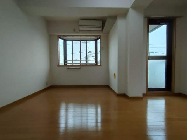 スクエア尾崎の居間・リビング|居間です