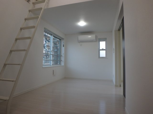 Amitie Ojikamiya（アミティ王子神谷）の居間・リビング|リビングです