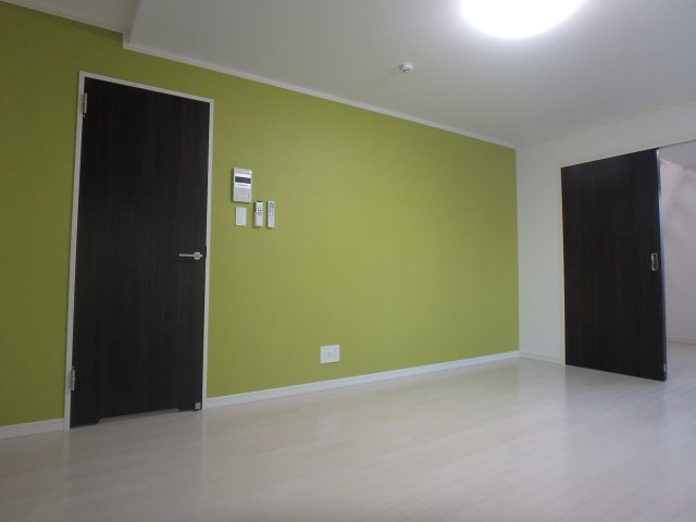 Amitie Ojikamiya（アミティ王子神谷）の洋室|使い勝手のいい洋室です