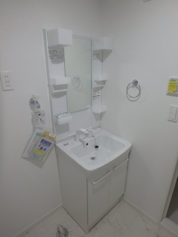 Amitie Ojikamiya（アミティ王子神谷）の独立洗面台|朝の身支度には欠かせない独立洗面化粧台