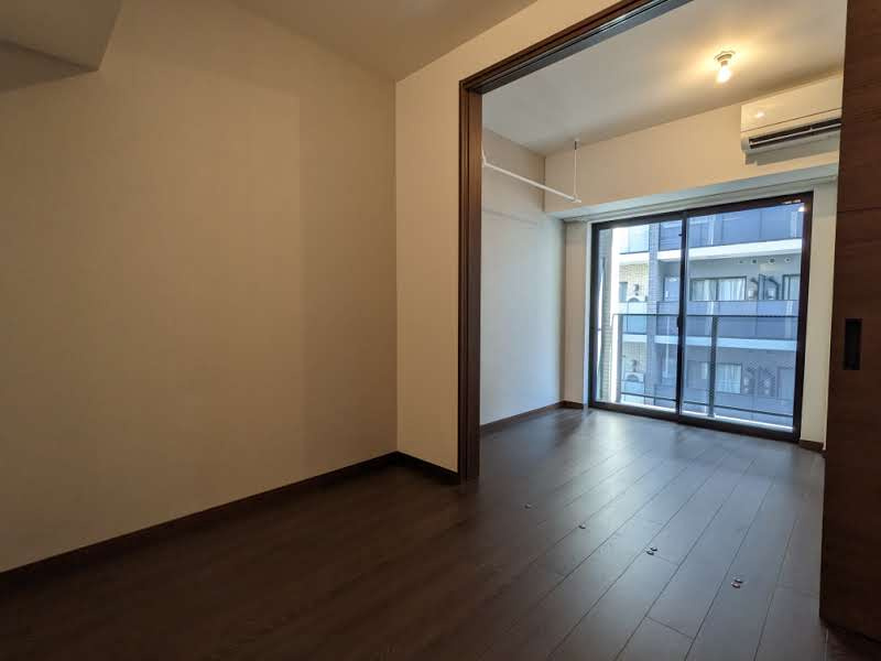 グランパセオ日本橋イーストの居間・リビング|こちらのリビングで趣味の時間をお楽しみください