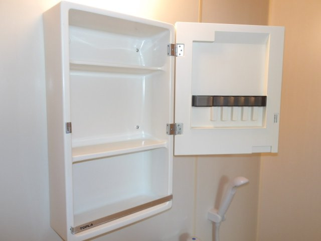 ローレルハイツ柴崎の浴室|コンパクトで使いやすいお風呂です