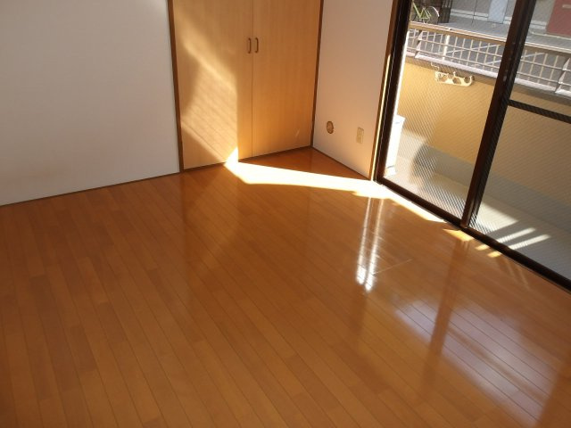 ローレルハイツ柴崎の洋室|スタンダードな洋室です