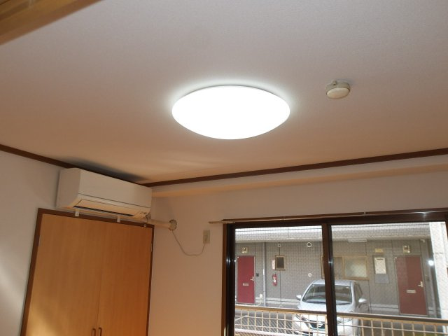 ローレルハイツ柴崎の洋室|広々とした洋室です