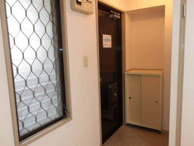 ローレルハイツ柴崎の玄関|ゆったりとした玄関です