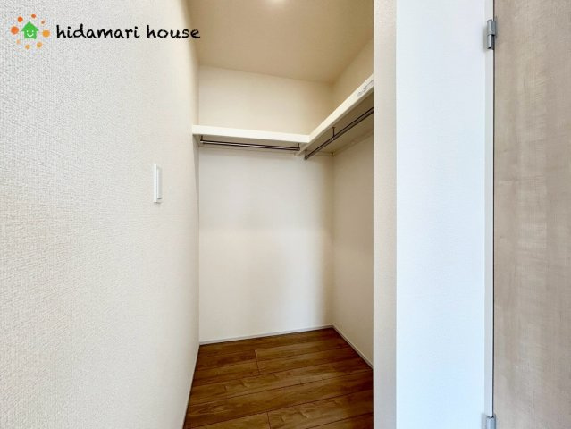 蓮田市椿山2丁目6期　新築戸建　ブルーミング01の収納