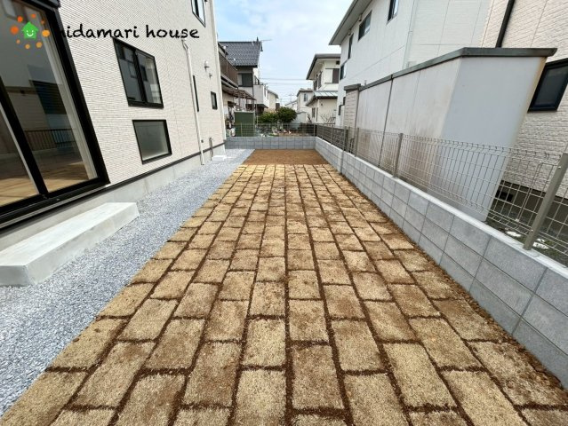 蓮田市椿山2丁目6期　新築戸建　ブルーミング01の庭