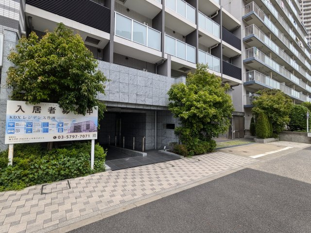 ケーディーエックスレジデンス豊洲のエントランス|ゆとりのあるエントランスです