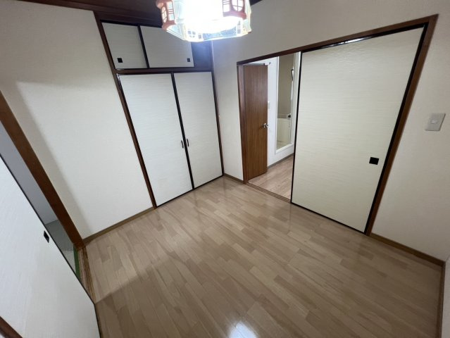 シティハイムクラハシの居間・リビング|使いやすい居間です