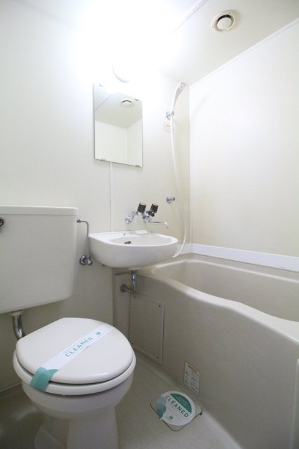 スカイコート荻窪Ⅱの浴室|日々の疲れを癒すお風呂付です