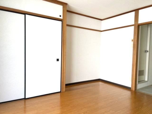 プレジールの居間・リビング|ゆったり過ごせるリビングです