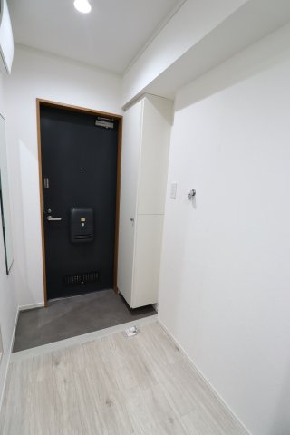 イースト・ガーデンの玄関|シンプルで使いやすい玄関です