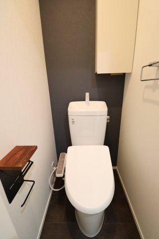 イースト・ガーデンのトイレ|落ち着いたトイレです