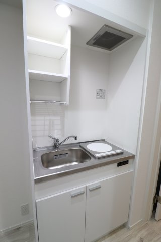 イースト・ガーデンのキッチン|コンパクトなキッチンで掃除もラクラク