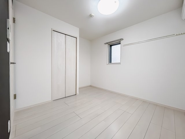 ブロッサムテラス滝野川の居間・リビング|こちらのリビングで趣味の時間をお楽しみください