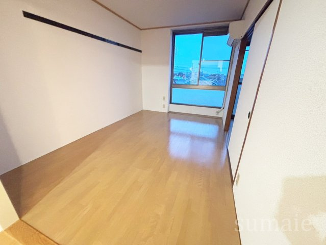 桜丘ローズマンションの居間・リビング|洋室です！