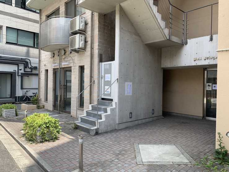 ウェルブリッジドウェルのエントランス|清潔なエントランスです