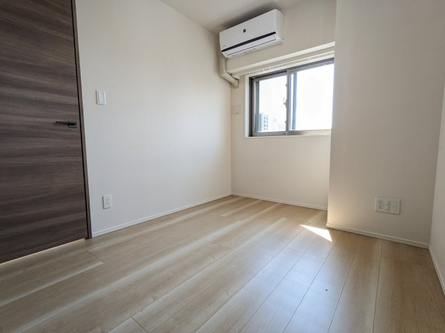 マキシヴ浅草の居間・リビング|こちらのリビングで趣味の時間をお楽しみください