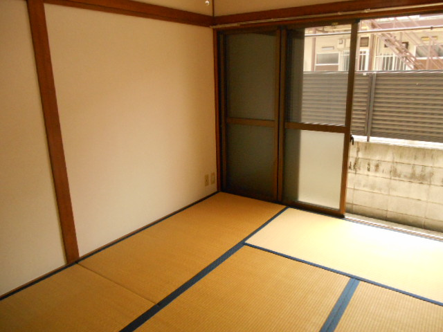 紅梅荘の和室|くつろぎの場として、客間として、様々なシーンで活躍する和室です