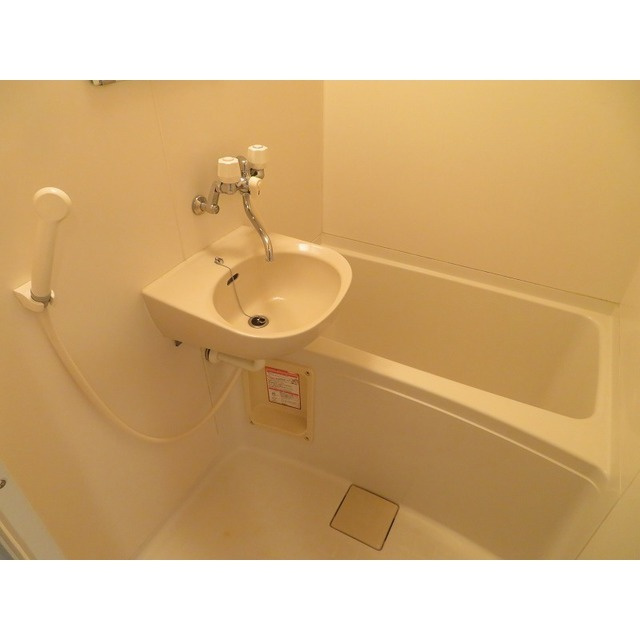 ＬＵＭＩＥＬＥ　Ｓ・ＫⅡの浴室|※同タイプ別のお部屋の写真です