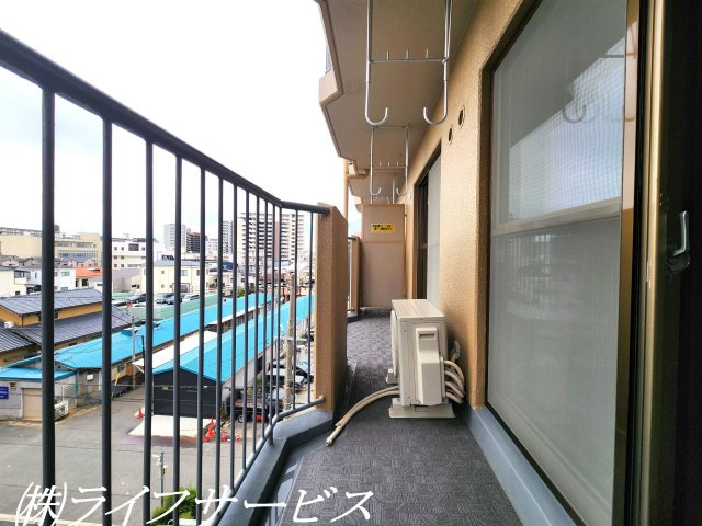 【バルコニー】 | 三国ハイツ | 南向きの陽当り良好のバルコニー！