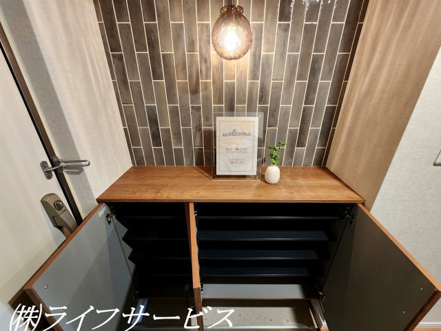 【玄関】 | 三国ハイツ | 玄関／シューズボックス有