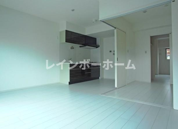 【仲介手数料：50％OFF】対象物件！の居間・リビング|ゆったりとした居間です