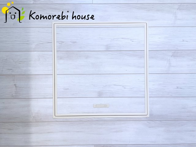 さいたま市北区吉野町2丁目191番　新築一戸建て　ハートフルタウン　Aの内装|普段はしまっておきたい非常食や季節家電を、足元にすっきり収納。生活動線を邪魔せず、いざという時サッと取り出せる頼れる床下収納です。