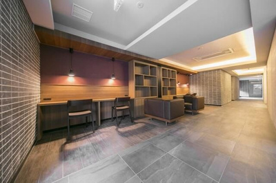 【エントランス】 | ラティエラ横濱大通り公園